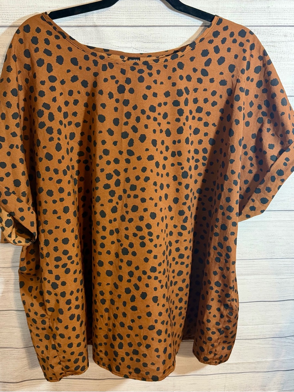 Short-Sleeve Rust Dot Print Blouse
